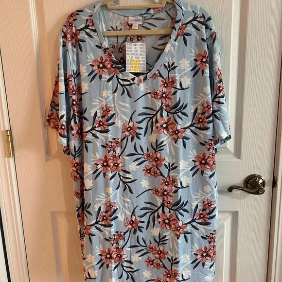 LuLaRoe “Iris” Blue and Pink Floral Top - Picture 1 of 3